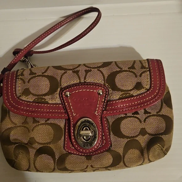 Coach Signature Pink Leather and Jacquard Wristlet - Picture 4 of 8